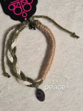 Paparazzi Perpetually Peaceful - Green